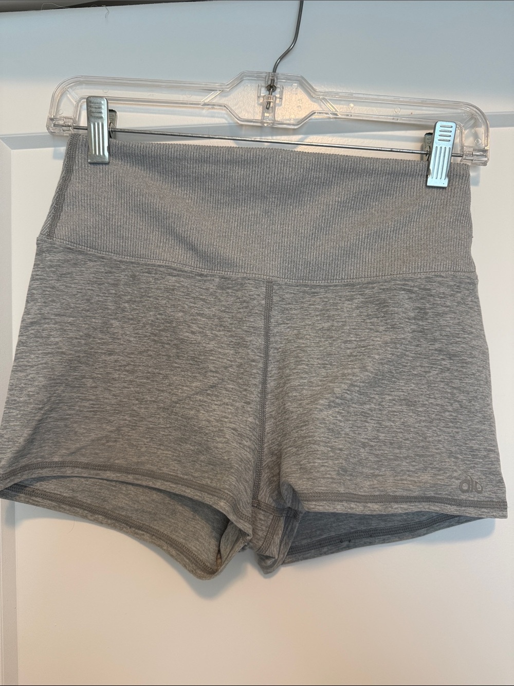 Alo Yoga Medium Grey Women's Active Shorts